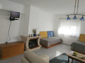 Apartamento a 4min da praia com lareira